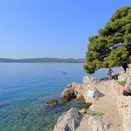 Rooms With A Parking Space Trogir - 17442 エクステリア 写真