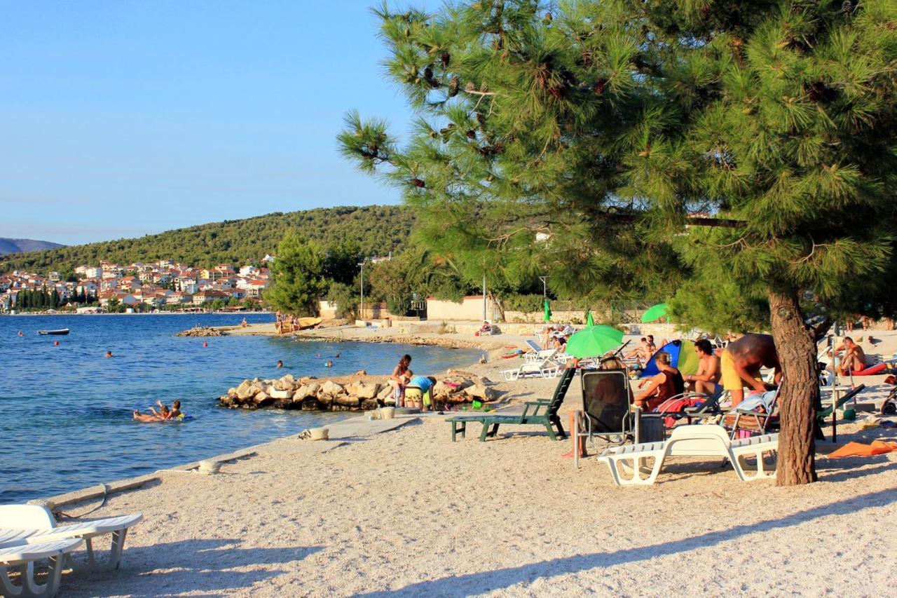 Rooms With A Parking Space Trogir - 17442 エクステリア 写真